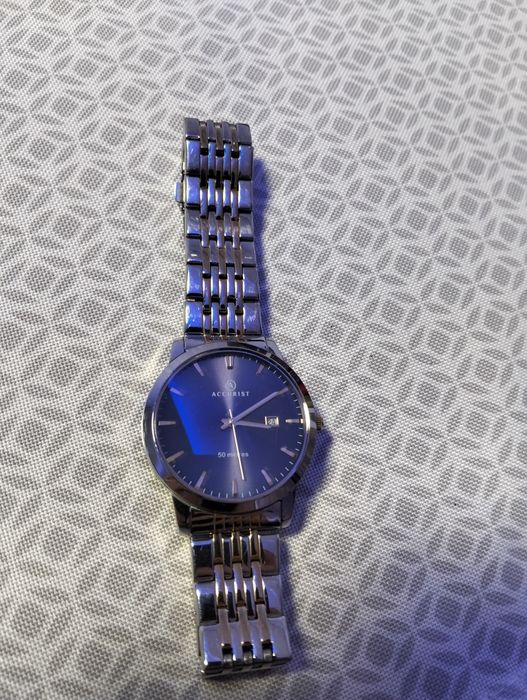 Ceas accurist 50 m water rezistant !