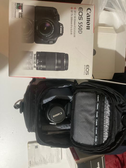 Продам фотоаппарат canon d550