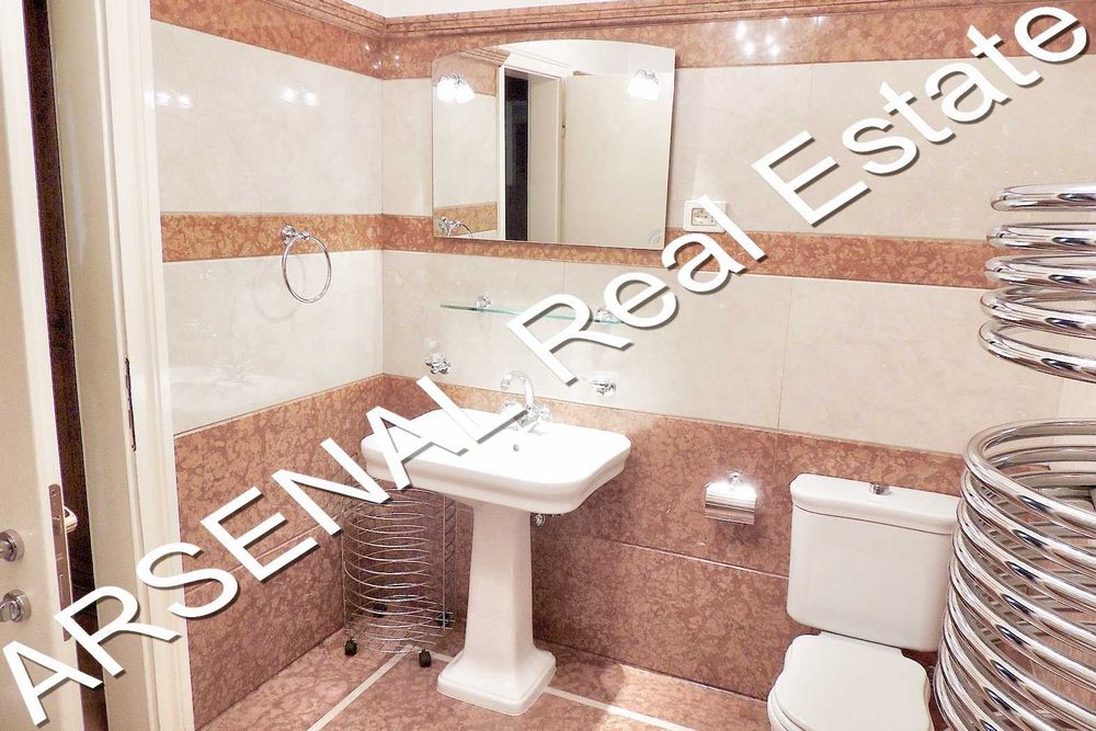 Дава се под наем Тристаен апартамент в София, Център - 204 кв.м за 1600 € - Снимка #8