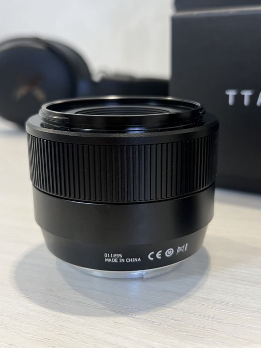 Объектив TTartisan 35mm f1.8