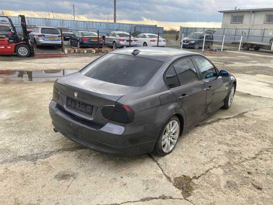 BMW E90 320i N46B20B бмв е90 320и н46б20б на части