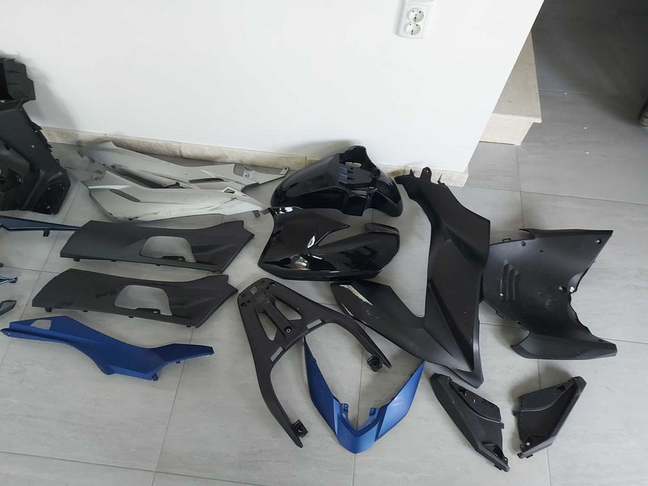 Пластмаси за Honda sh 2015 / Forza 125 300 пластмаси honda sh Mode