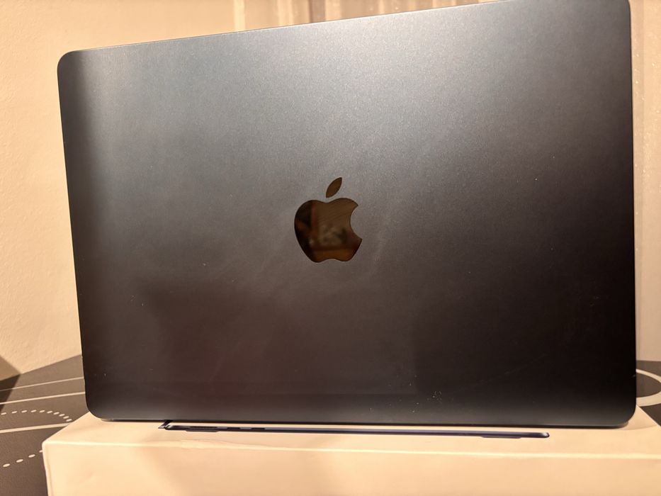 MacBook Air M2 2022