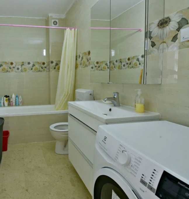 Дава се под наем Двустаен апартамент в Пловдив, Център - 63 кв.м за 290.7 € - Снимка #2