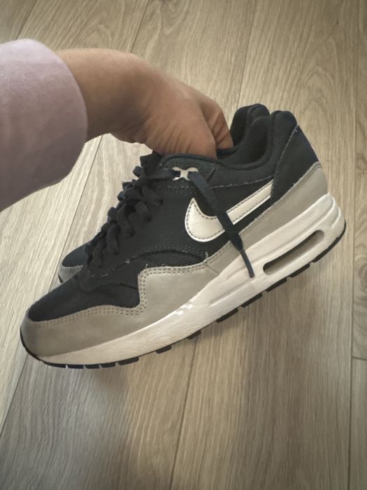 Nike Air Max 1, marime US4.5Y- EUR36.5