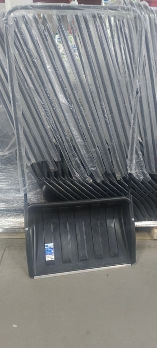 Продам лопату для уборки снега