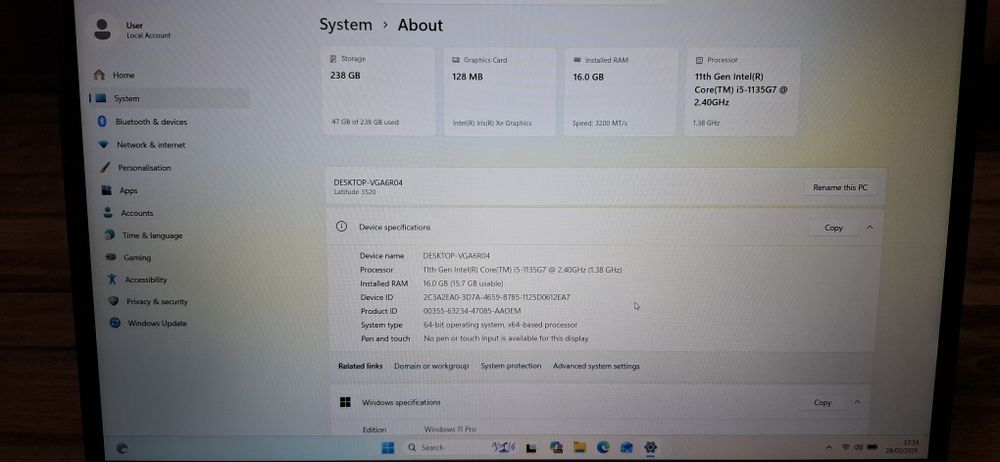 Лаптоп Dell 3520 | I5 1135G7 | 16GB RAM | 256 SSD