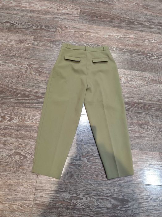 панталон на Zara