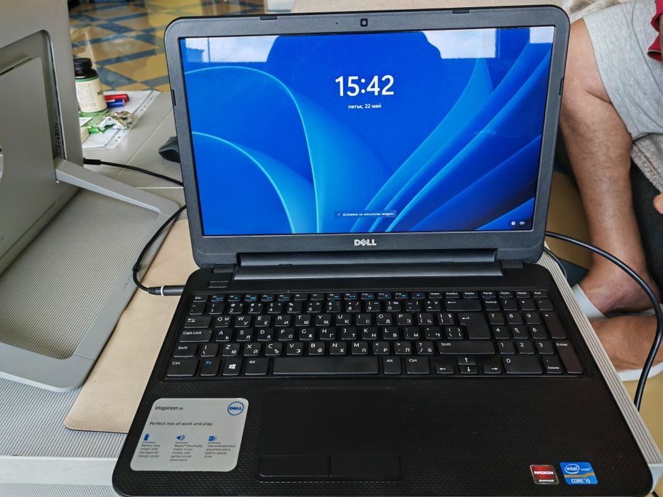 Dell Inspiron 3521 ,Intel® Core™ i5-3337U 1.80GHz,8GB DDR3,SSD 512GB, AMD Radeon HD 8730M