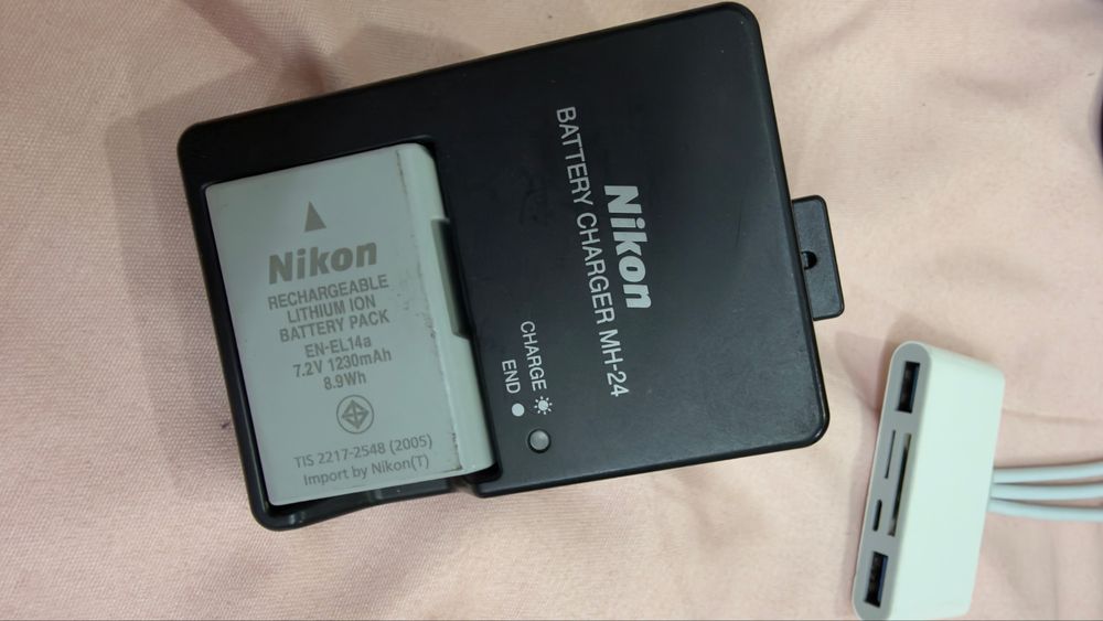 Продам Nikon D3500