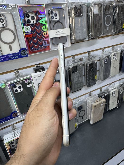 iphone 11 64GB. holati yaxshi ochilmagan  hamma joyi radnoy