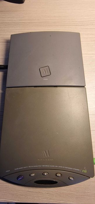 Ретро CD плейър и външно CD-ROM устройство Media Vision ReNo – работещо