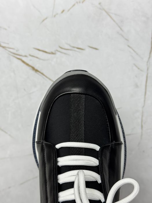 Продаю  Hermes кроссовки 42р