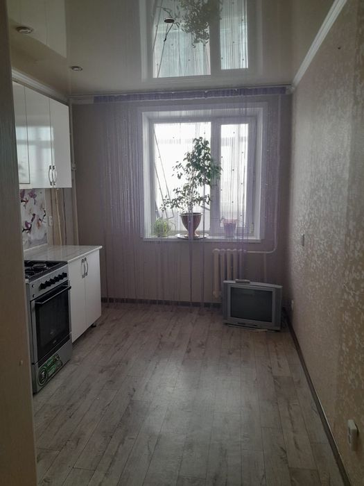 Продам квартиру 3-х комнатную