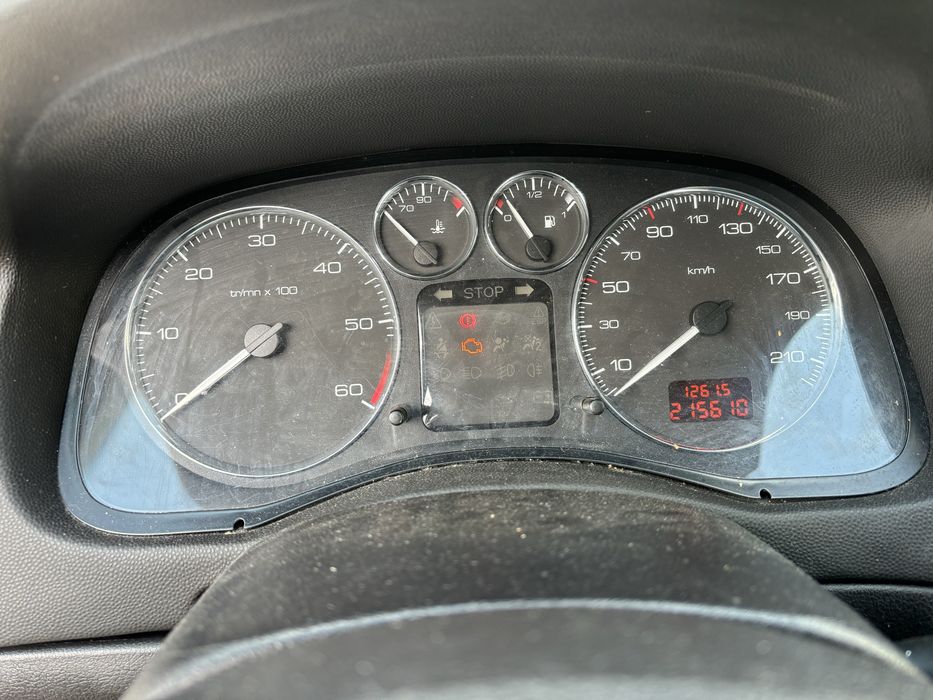 Пежо 307 1.6 hdi комби 3броя на части.