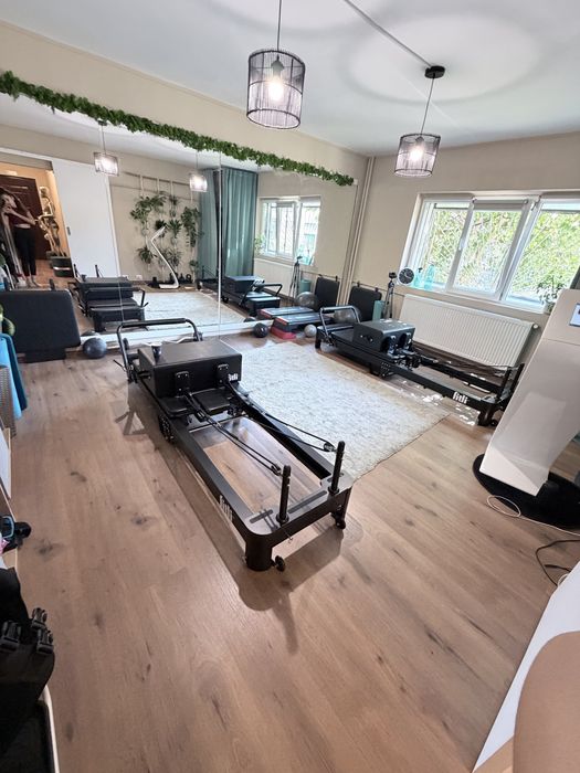 Vand afacere -pilates reformer & xbody