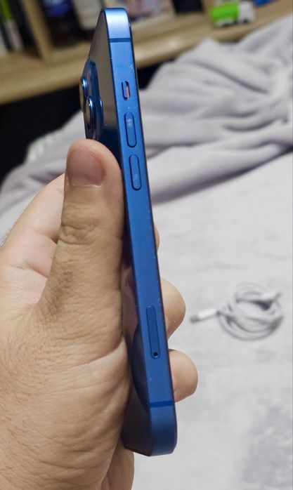 iPhone 13 Blue cu 100% Bateria