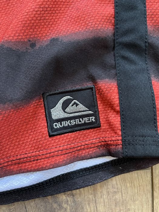 Къси панталони Adidas и бански Quiksilver