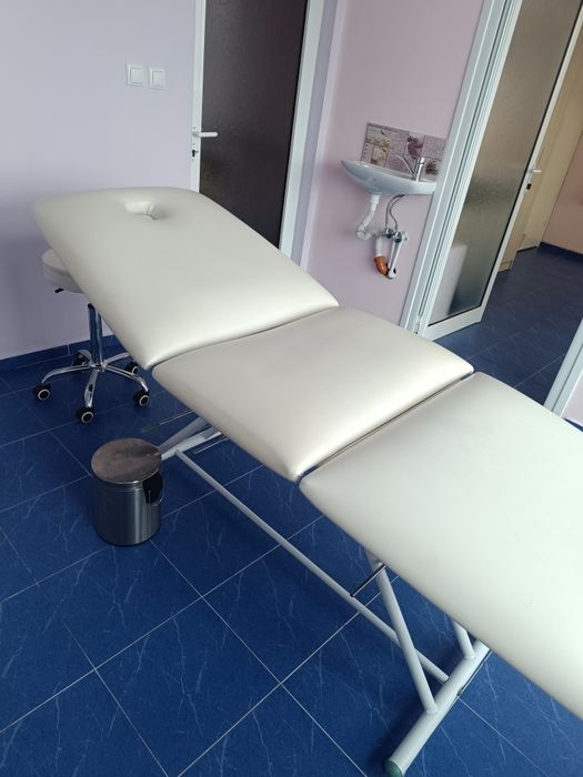 **Масажна кушетка **