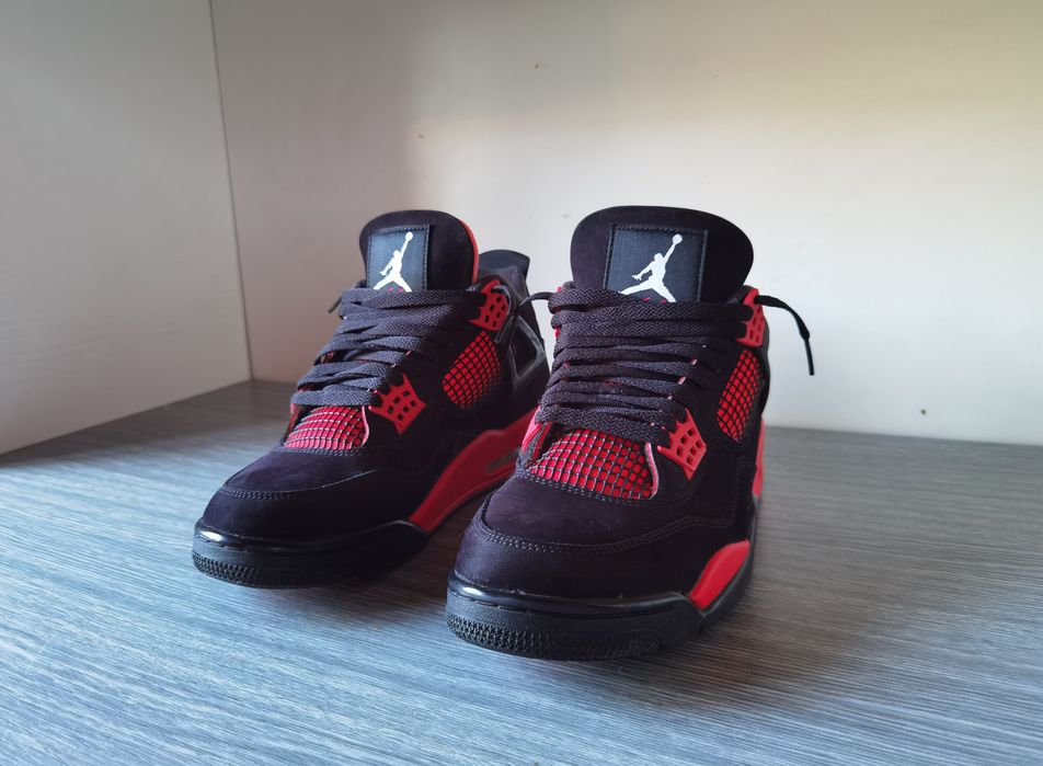 Jordan 4 red thunder