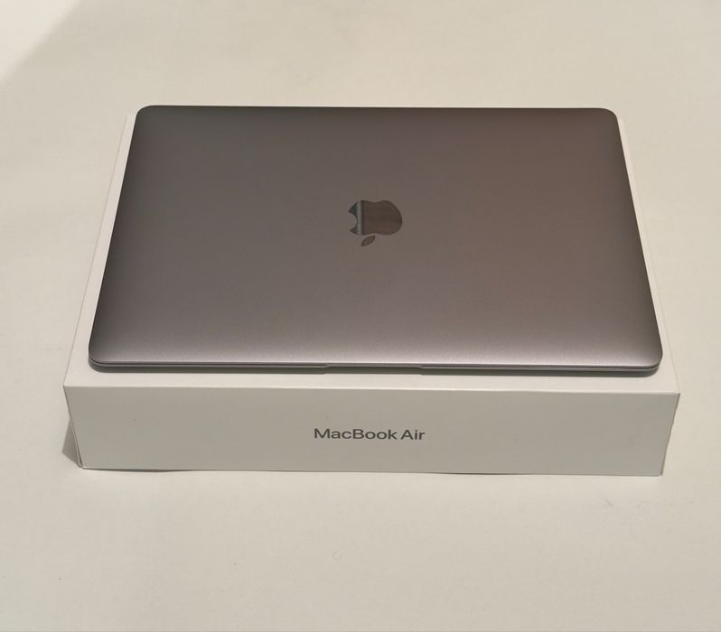 MacBook Air 13-inch M1