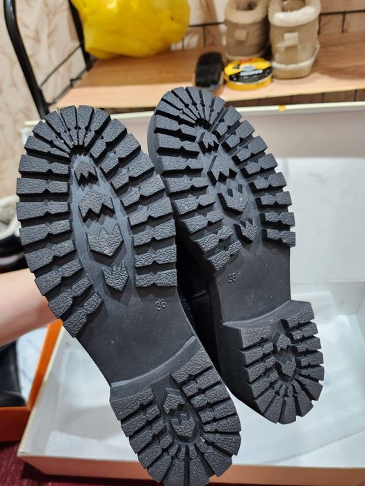 Продам зимний обувь