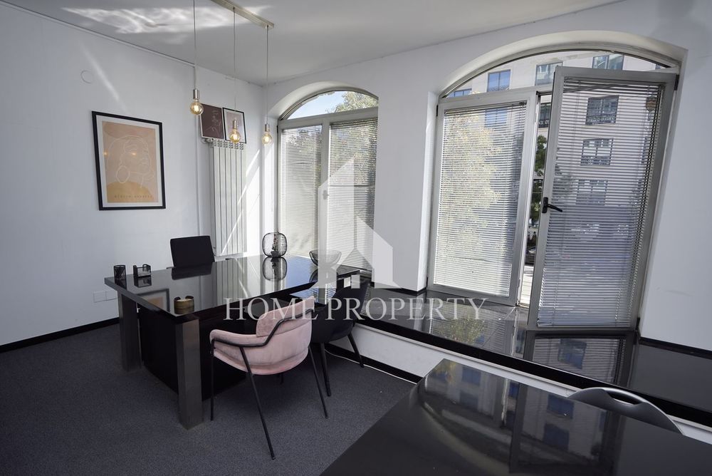 Дава се под наем Офис в София, Център - 100 кв.м за 1600 € - Снимка #6