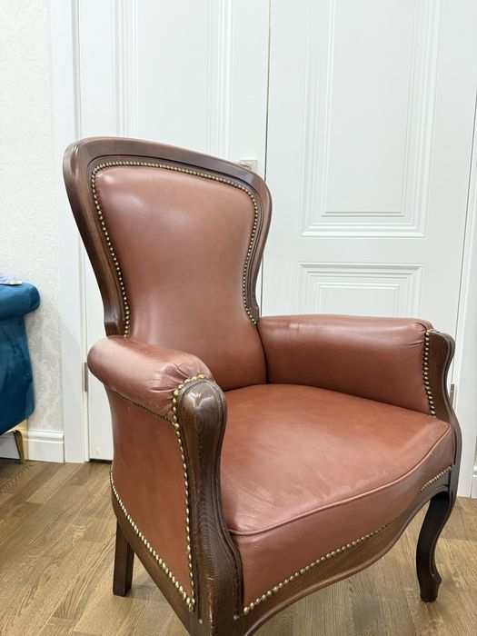 Кресло кожаное Amadeus