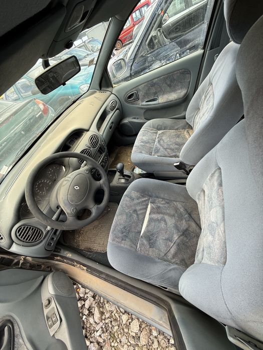 Рено Меган Класик 1.6 90кс автомат На Части