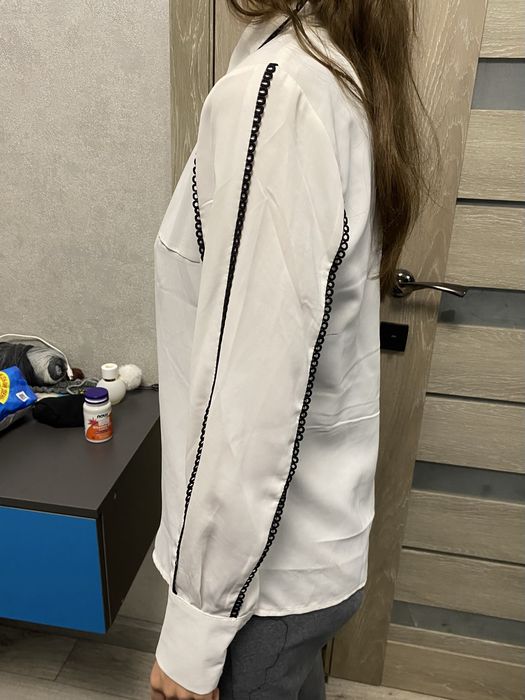 Рубашки блузка по 1000 каждая