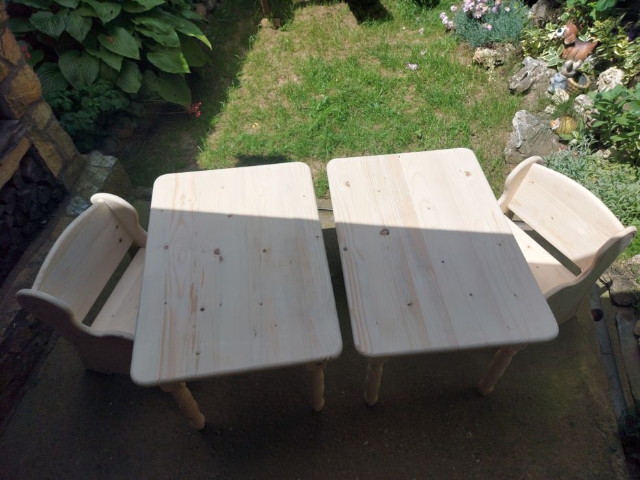 Дървено столче, масичка,етажерка