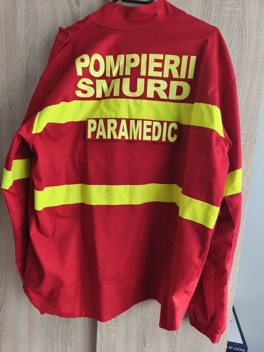 Ținută SMURD plus CADOU geaca iarna cu mâneci detașabile!