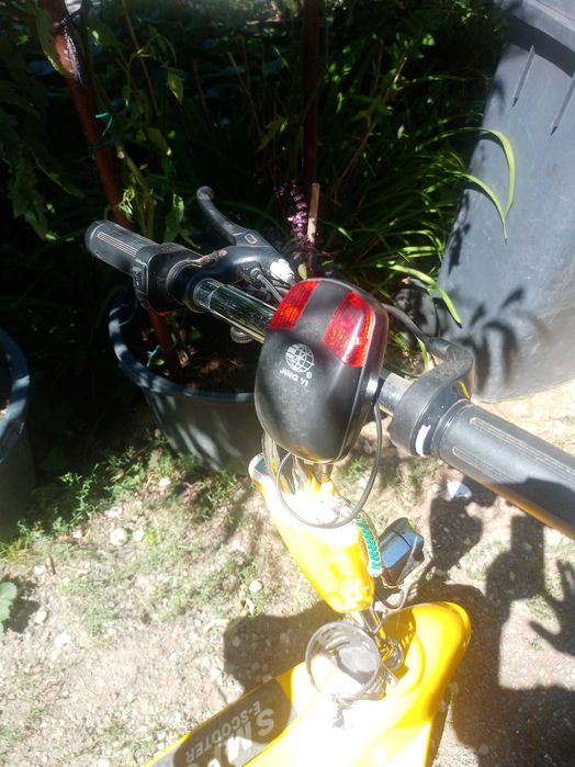 Scuter electric bateri noi