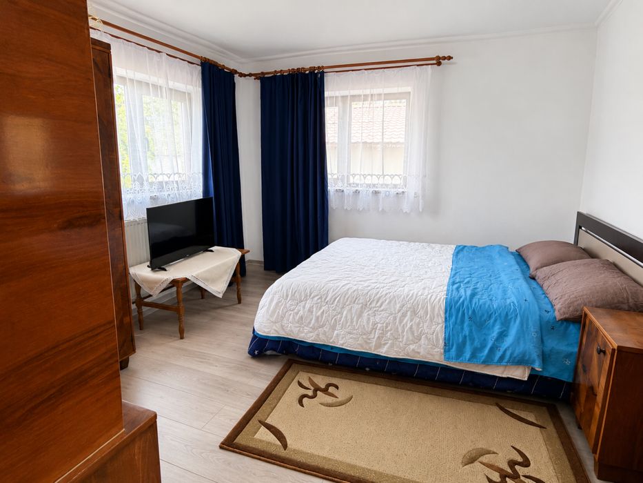 Casă P+E de vânzare – 3568mp + padure 10000mp, Budieni, comuna Scoarța, Gorj – direct proprietar