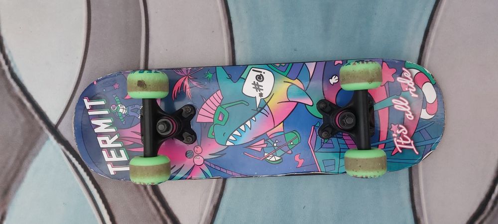 Скейтборд с принтом