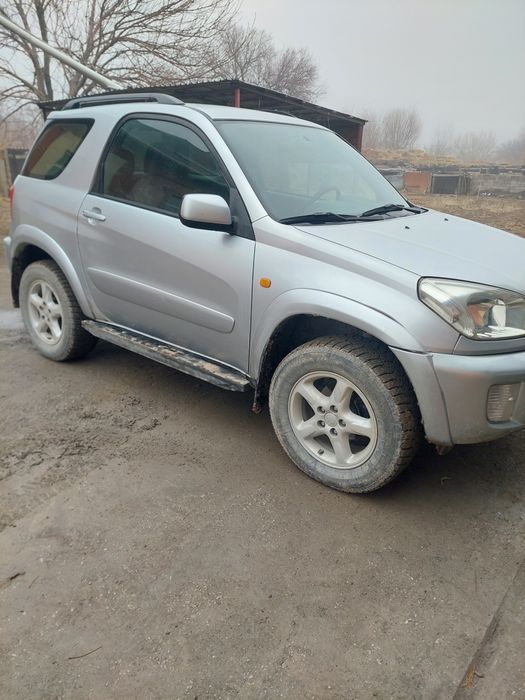 Toyota Rav 4. 2002