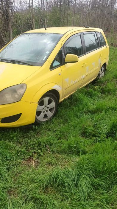 Opel зафира 2010