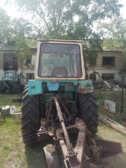 Продам трактор.    .