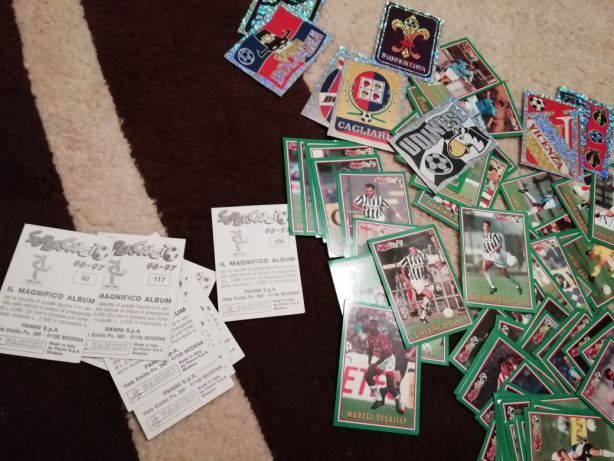 Abțibilduri stikere cu diverși fotbaliști anii '90...200 de bucati