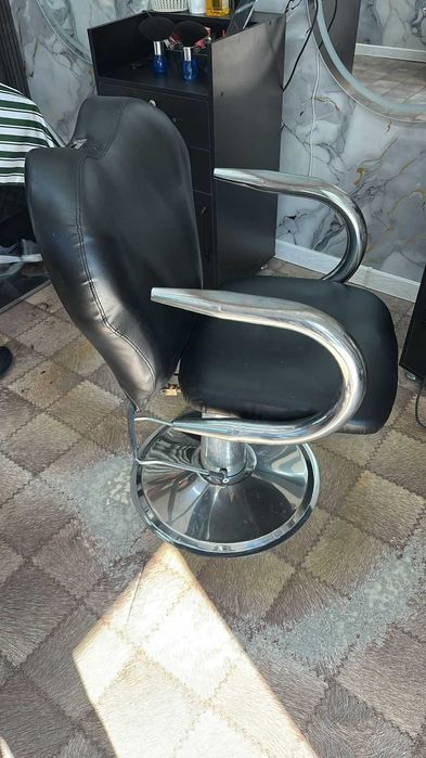 Кресло для парикмахера