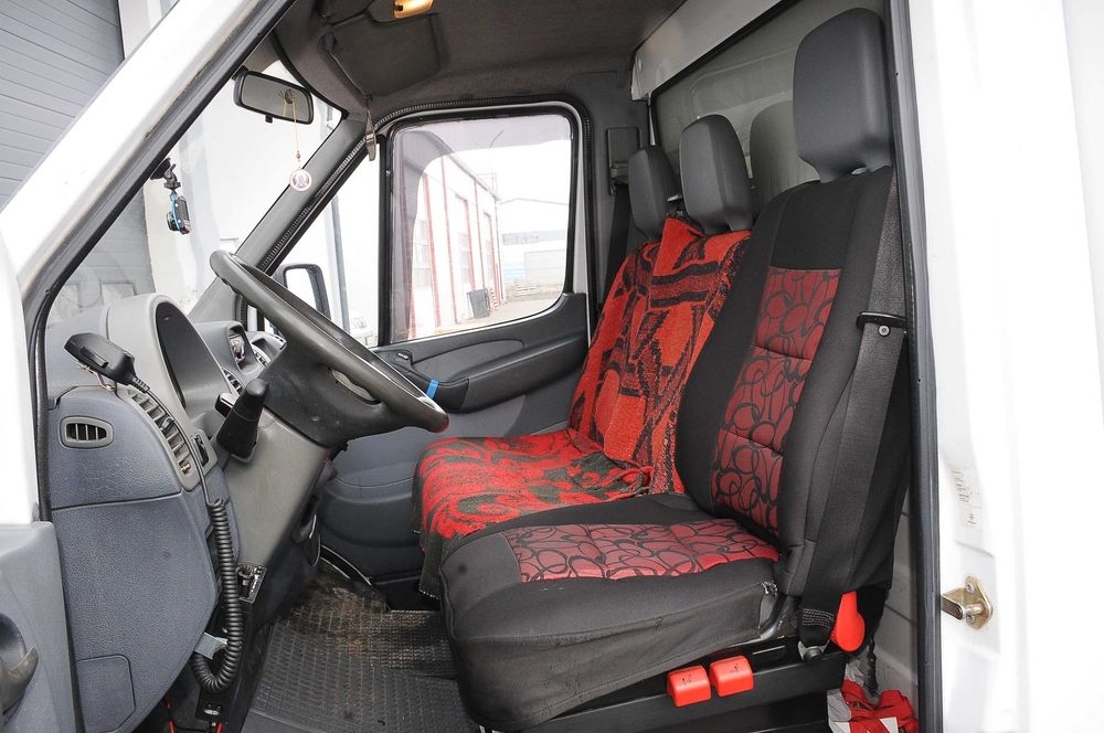 MERCEDES Sprinter 416 2005 2.7CDi 160 CP E3 cat. B, Proprietar