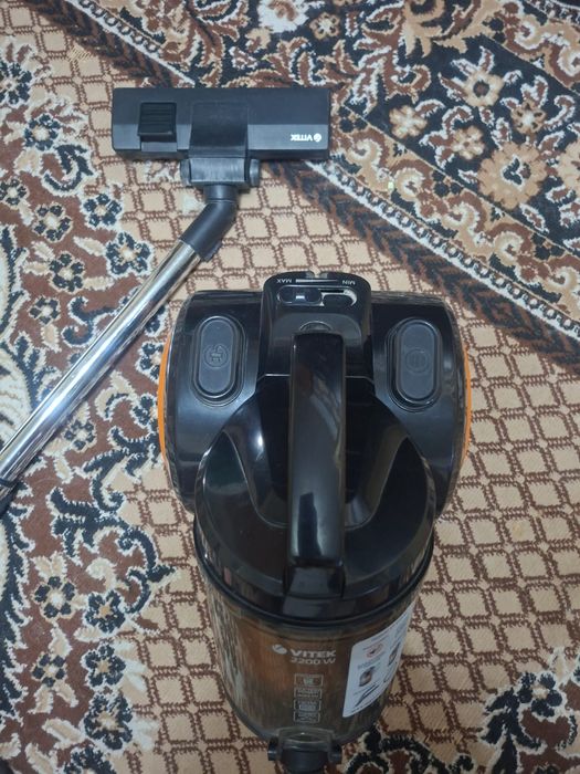 Пылесос Vitek 2200w