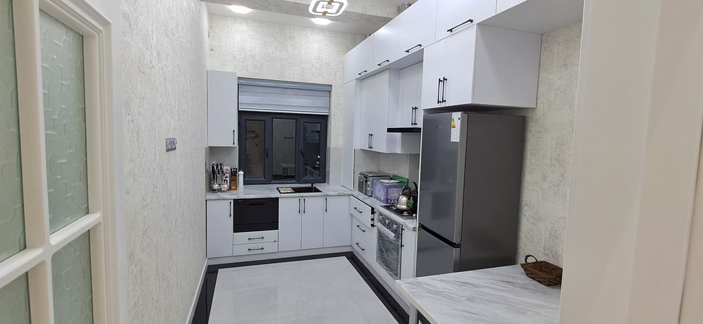 Продаётся новая 2 х комнатная квартира на Паркентском.