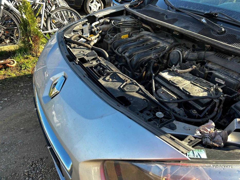 Motor complet fara anexe Renault Fluence 2011 BERLINA 1.6 benzina