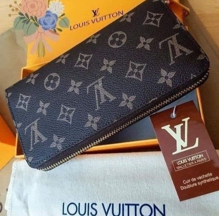 Geanta tip coșuleț  Lv+portofel, new collection, super calitate, Italia, saculet, etichetă