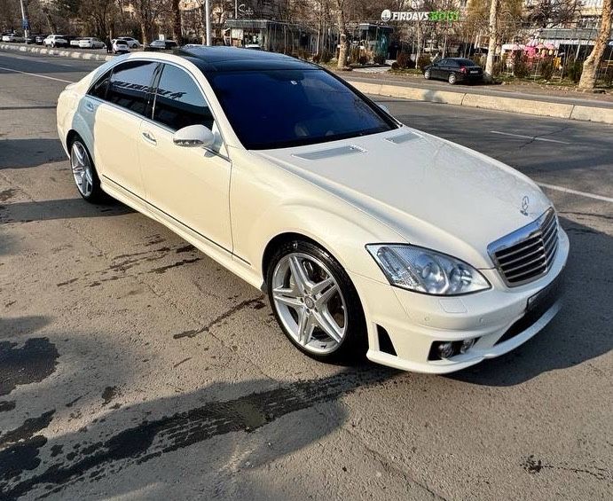 Mercedes-Benz 2008 год