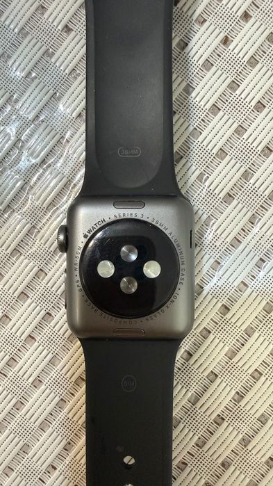 Продам Apple Watch Series 3