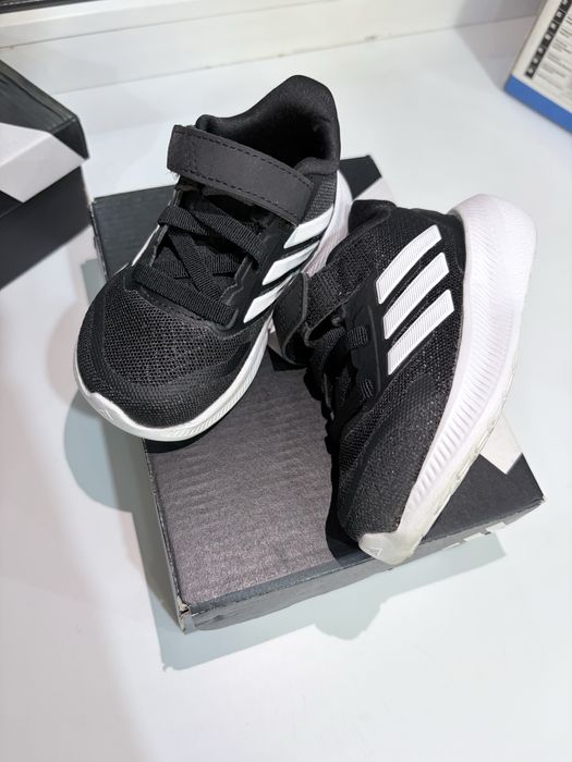 Детские кроссовки Adidas