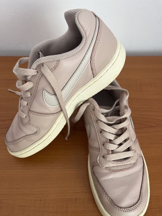 Adidasi Nike, marimea 36