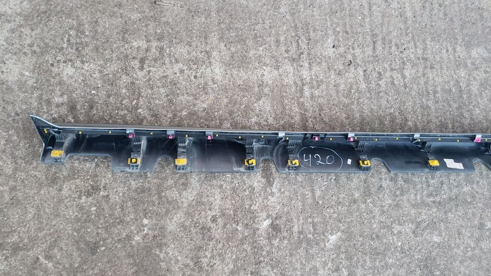 Десен праг Hyundai Sonata